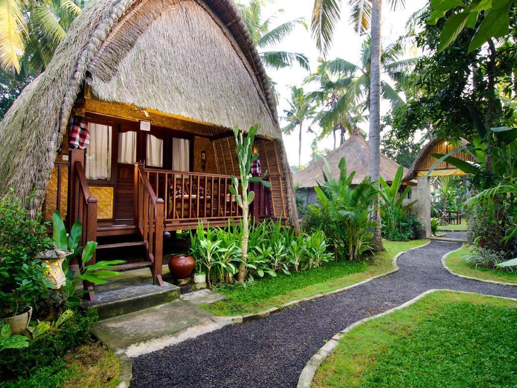 Alam Nusa Bungalow Huts & Spa Нуса-Лембонган Экстерьер фото